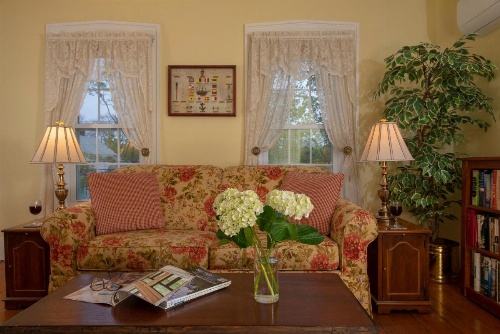 Camden Maine Stay Inn image 37